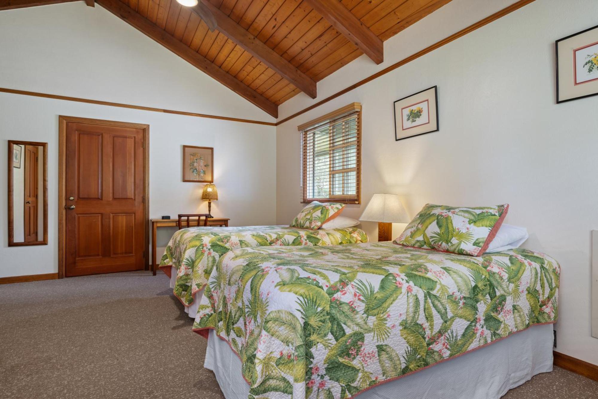 Kilauea Lodge And Restaurant Волкейно Екстериор снимка