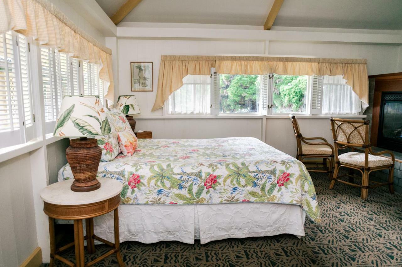 Kilauea Lodge And Restaurant Волкейно Екстериор снимка