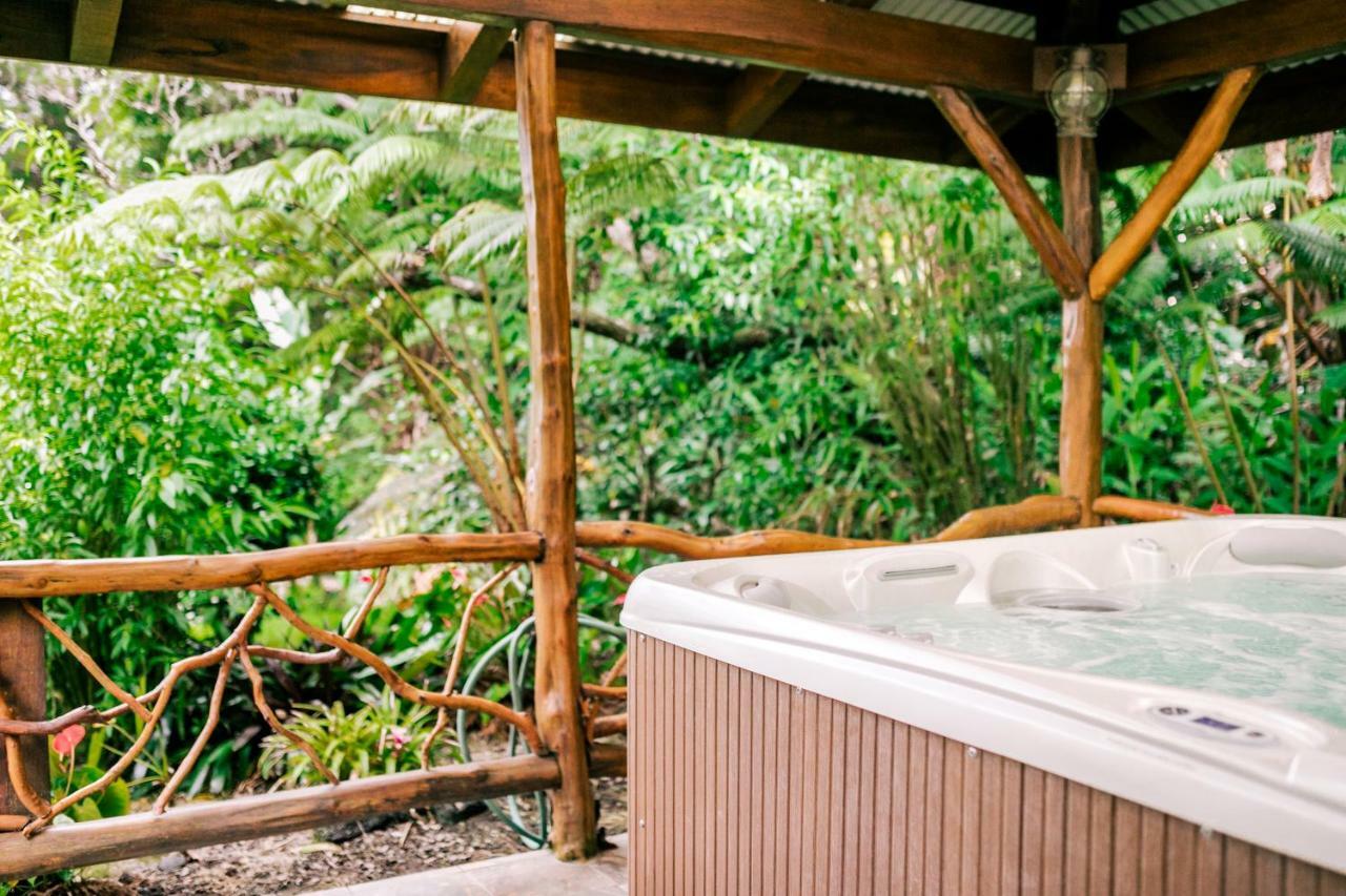 Kilauea Lodge And Restaurant Волкейно Екстериор снимка